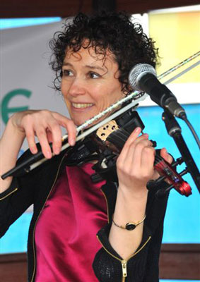 Helen on Fiddle